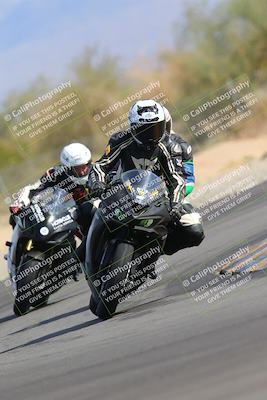 media/Nov-05-2022-SoCal Trackdays (Sat) [[f8d9b725ab]]/Turn 2 (1120am)/